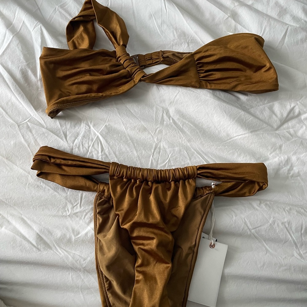 Good American Chocolate Bikini Set